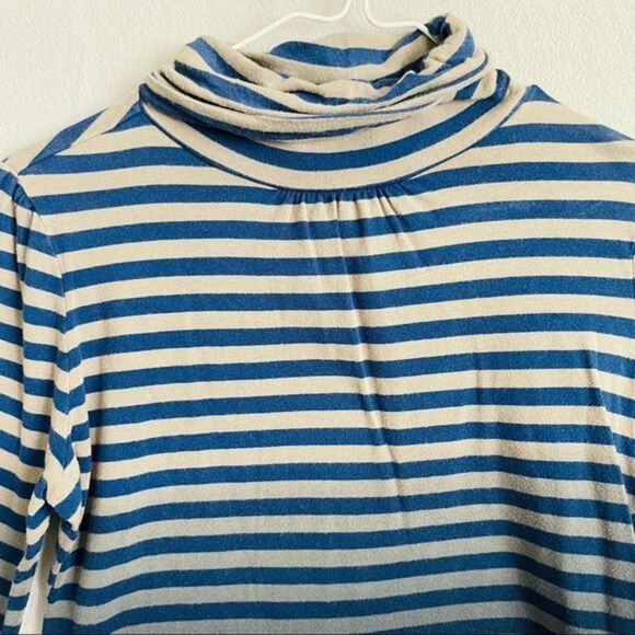 Route 66 ⢠Classic Striped Ombre Turtleneck Sweater - Picture 4 of 6